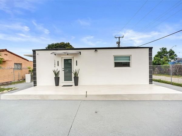 1245 Vermont St, Opa-Locka, FL 33054
