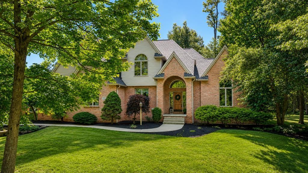 2278 Woodland Park Dr, Mansfield, OH 44903 Main Photo