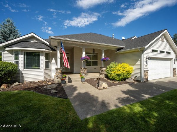 11393 N Rocking R RD , Hayden, ID 83835