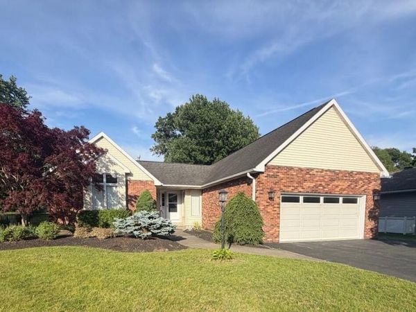 53 Huntleigh Drive, Loudonville, NY 12211