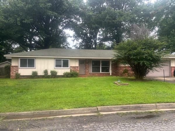817 I Street NW, Miami, OK 74354