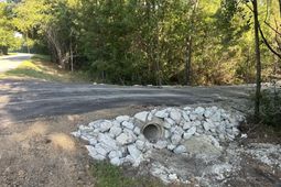 1 Highway 311 photo 4