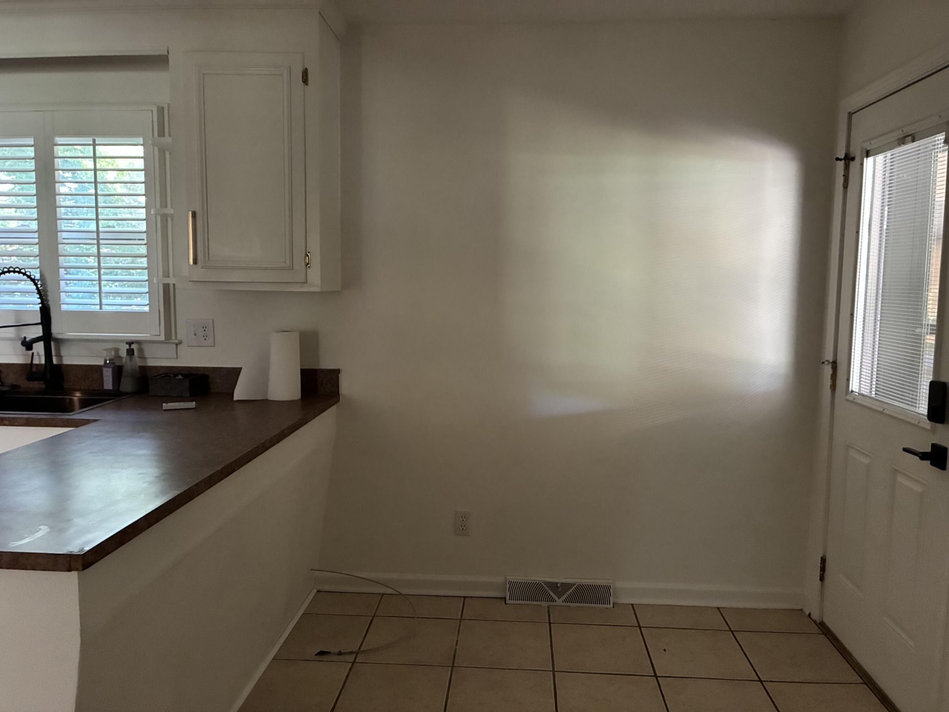 427 Dogwood Circle Photo 10