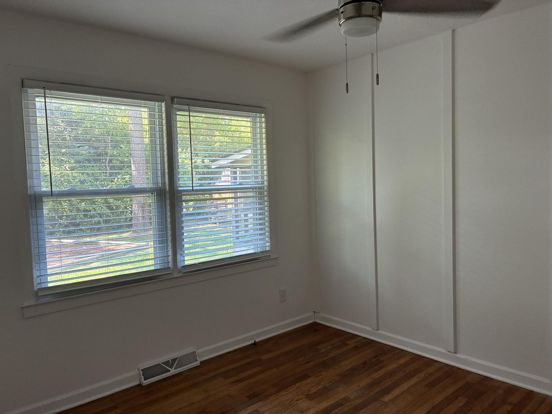 427 Dogwood Circle Photo 14