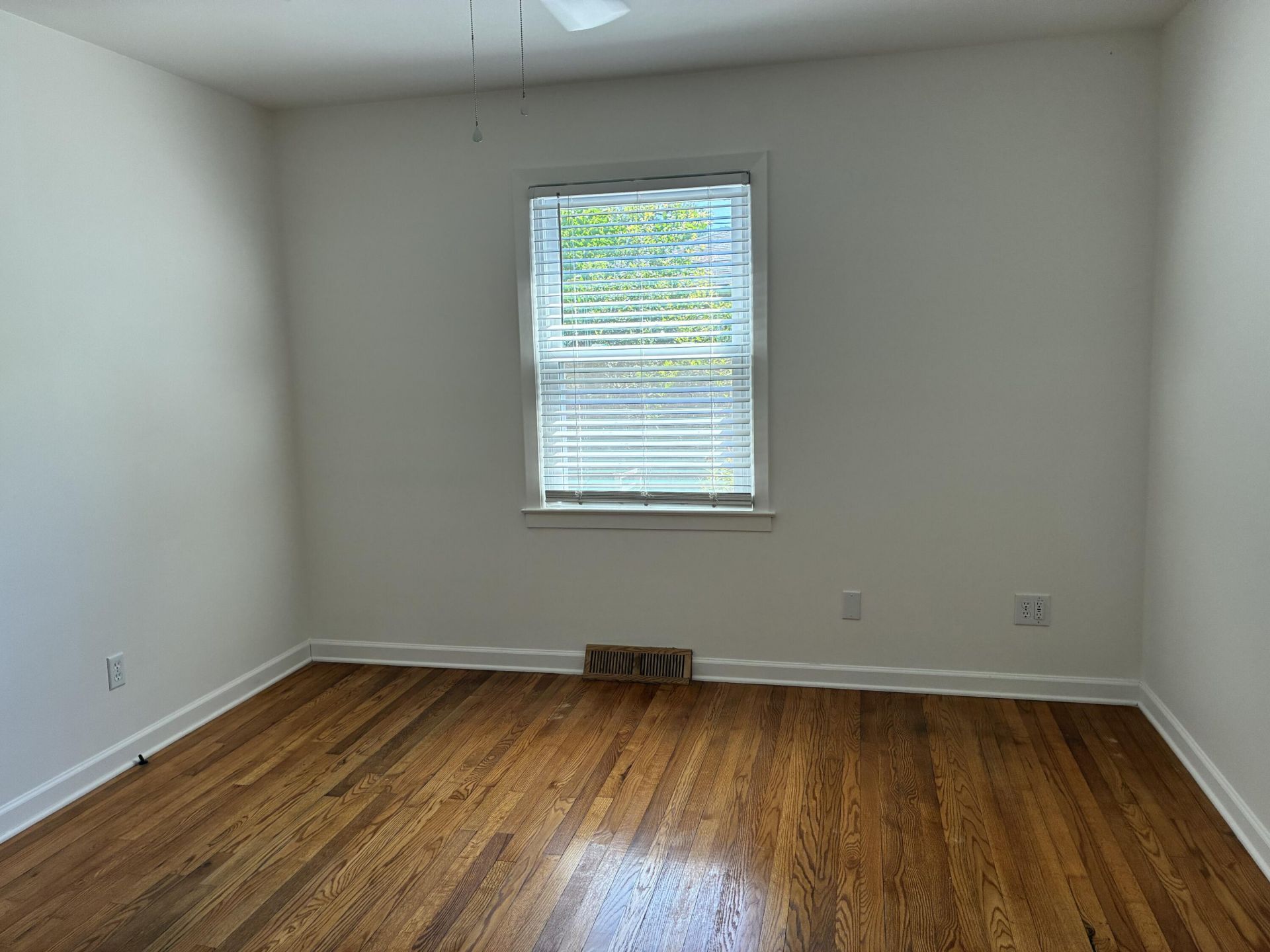 427 Dogwood Circle Photo 17