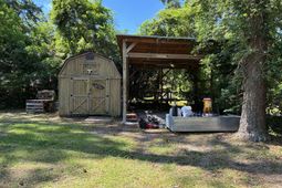 427 Dogwood Circle photo 4