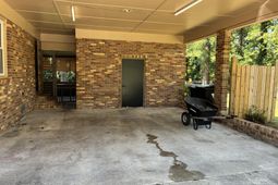 427 Dogwood Circle photo 4