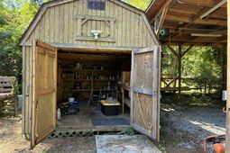 427 Dogwood Circle photo 4