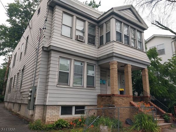 267 Leslie St, Newark, NJ 07112