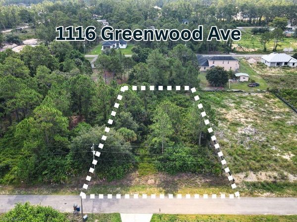 1116 Greenwood AVE , LEHIGH ACRES, FL 33972