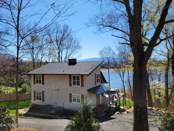 825 Plainview Drive, Dandridge, TN 37725