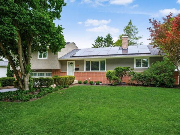 258 Sinsbury Drive N, Worthington, OH 43085