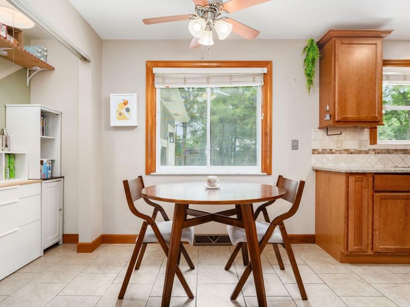 258 Sinsbury Drive N, Worthington, OH 43085 Photo 9