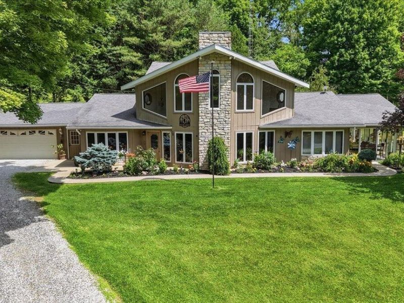 23479 Thompson Road, Howard, OH 43028 Photo 2