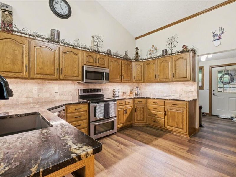 23479 Thompson Road, Howard, OH 43028 Photo 36