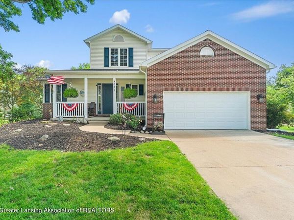 4659 Gables Wood Way, Webberville, MI 48892