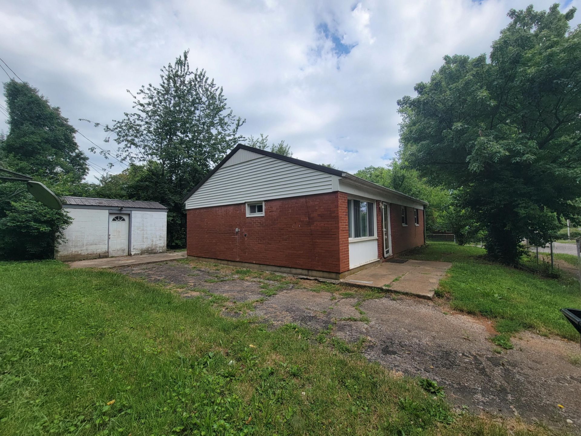 1959 Mark Avenue, Lexington, KY 40511 Main Photo