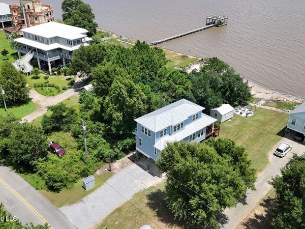 5125 E Belle Fontaine Road, Ocean Springs, MS 39564