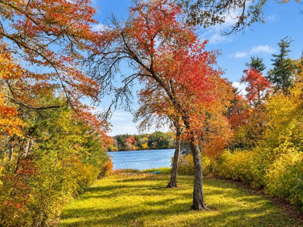 8 Winstons Path, South Dennis, MA 02660