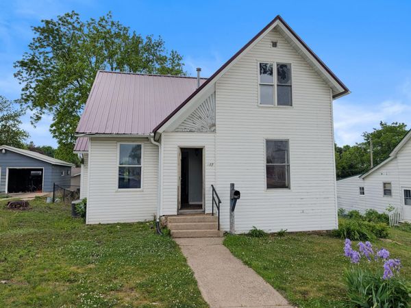 117 E Grant Street, Spring Valley, MN 55975