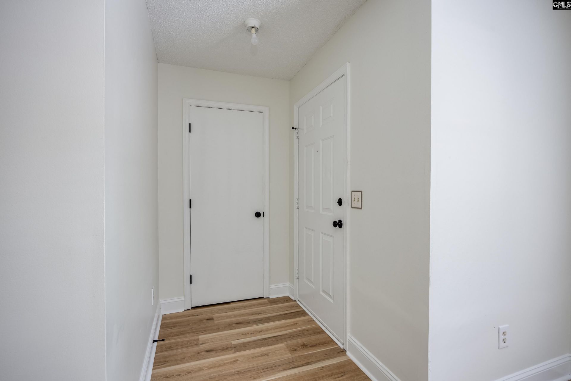 3921 Overbrook Drive  Photo 17