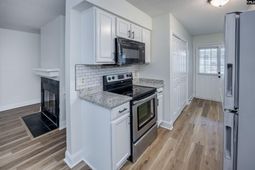 3921 Overbrook Drive  photo 4