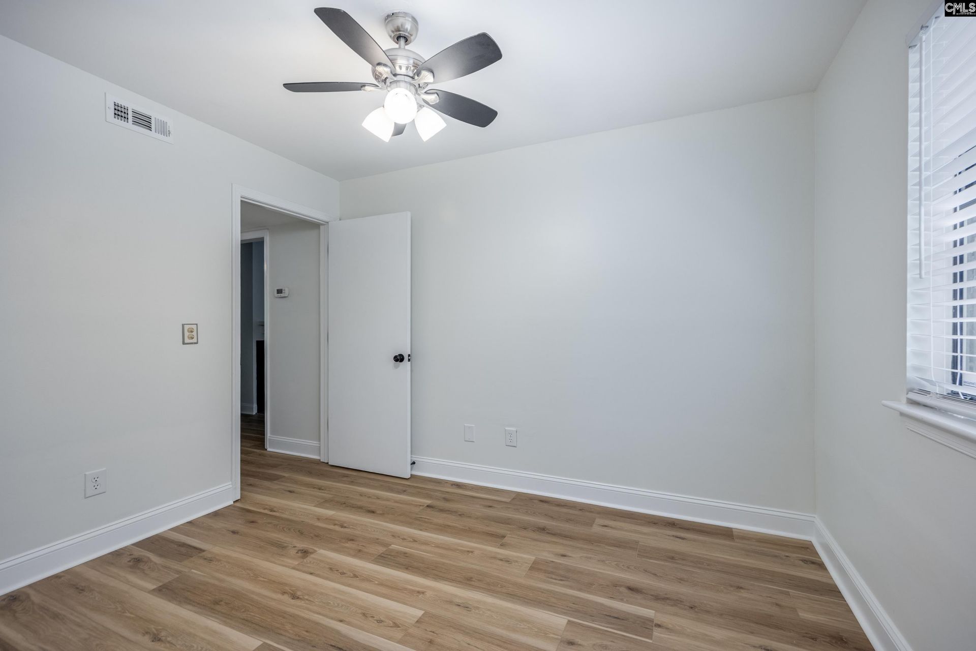 3921 Overbrook Drive  Photo 32