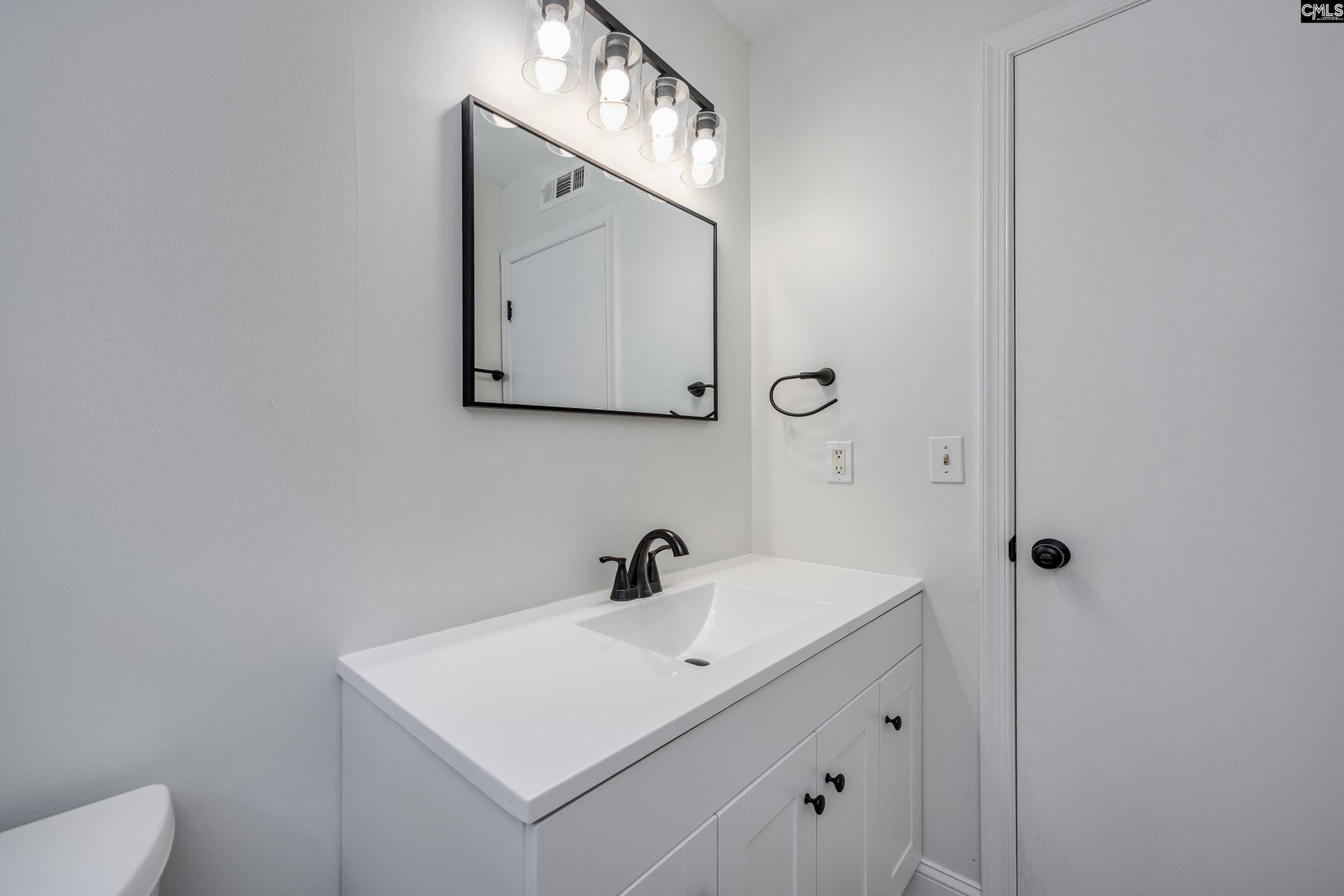 3921 Overbrook Drive  Photo 36