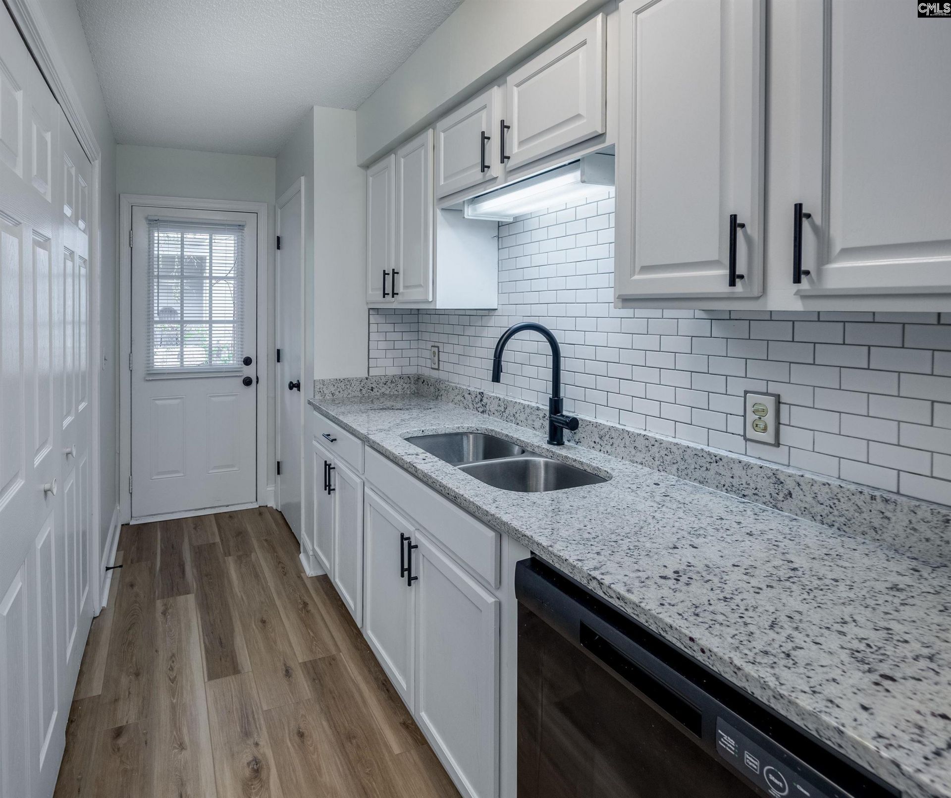 3921 Overbrook Drive  Photo 4