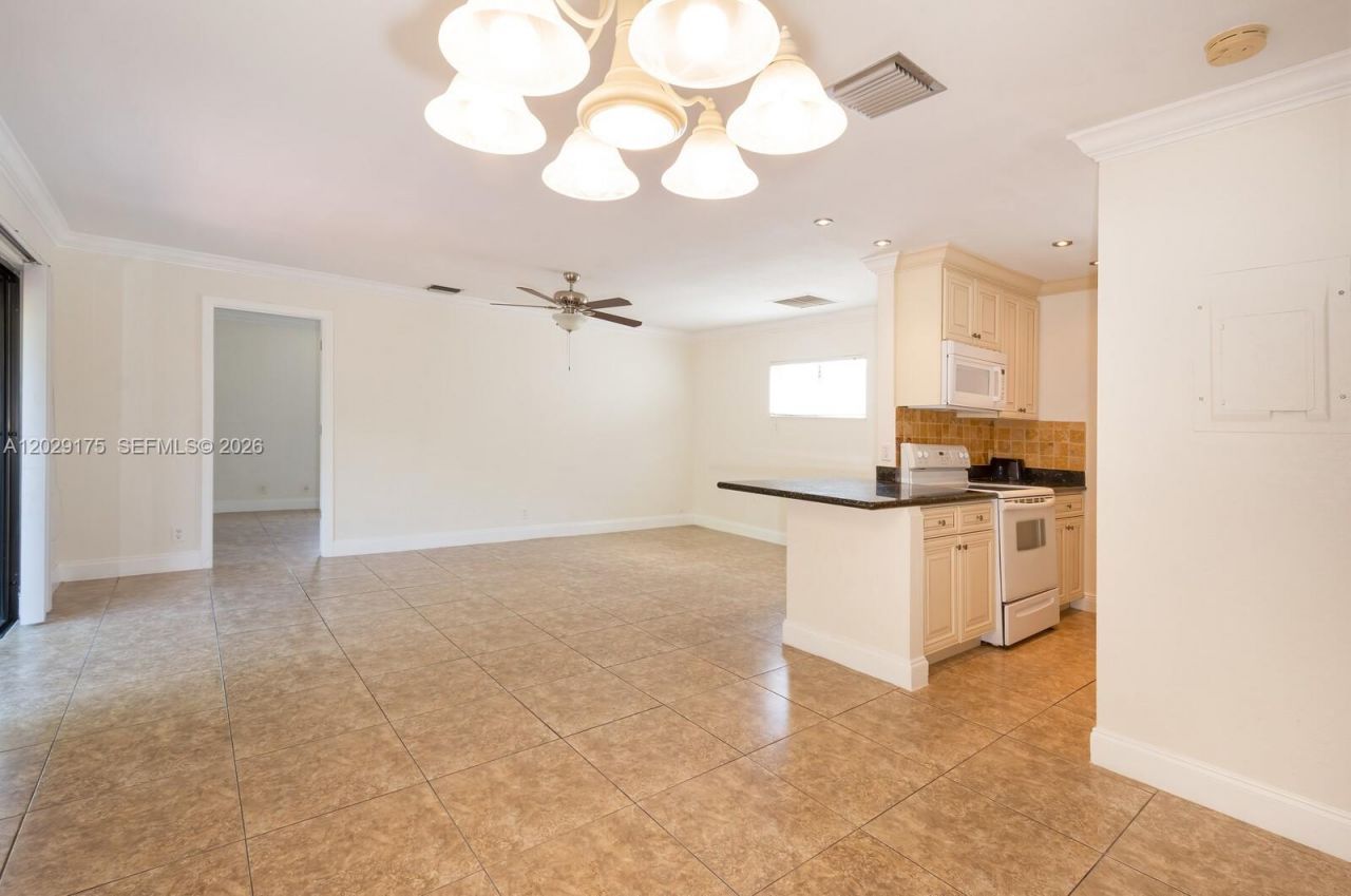 1 Crossings Cir , Unit E, Boynton Beach, FL 33435 Photo