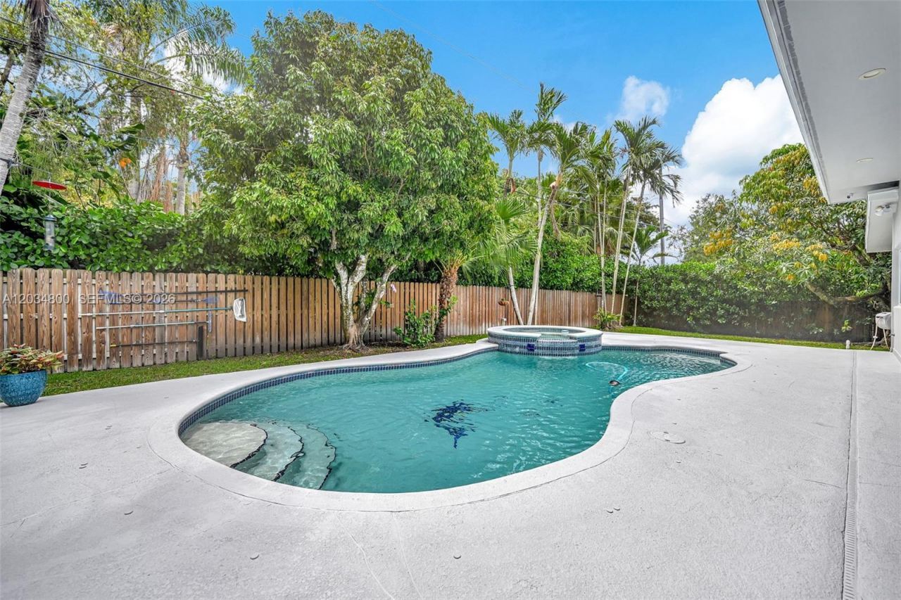 15845 SW 87th Ave, Palmetto Bay, FL 33157 Photo
