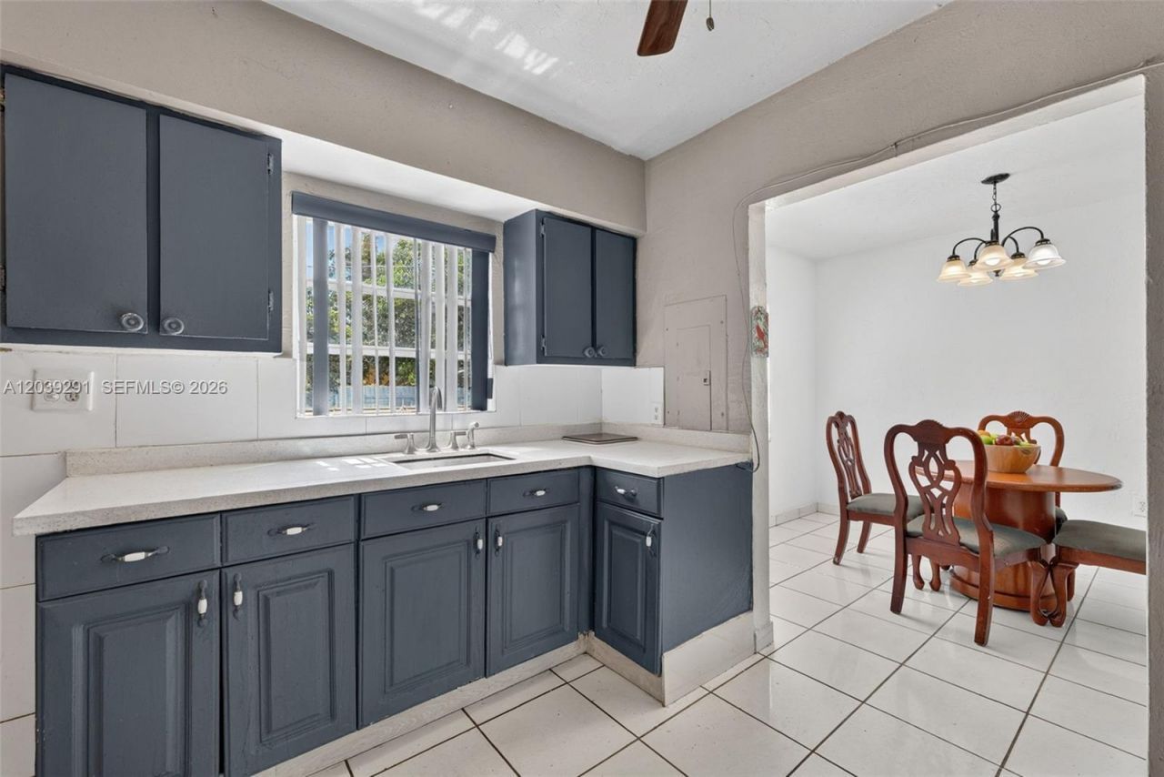 15535 NW 27th Pl, Miami Gardens, FL 33054 Photo