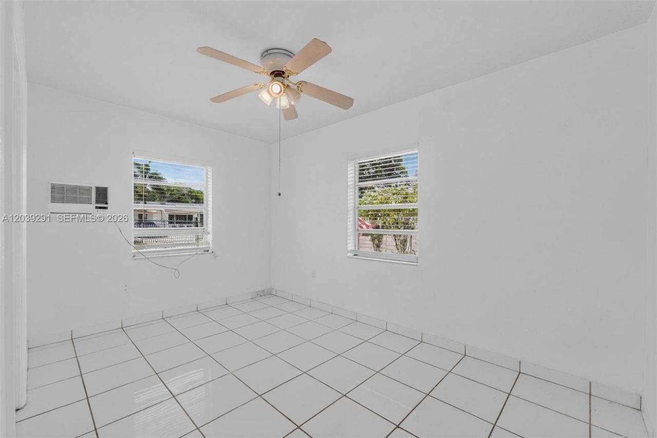 15535 NW 27th Pl, Miami Gardens, FL 33054 Photo