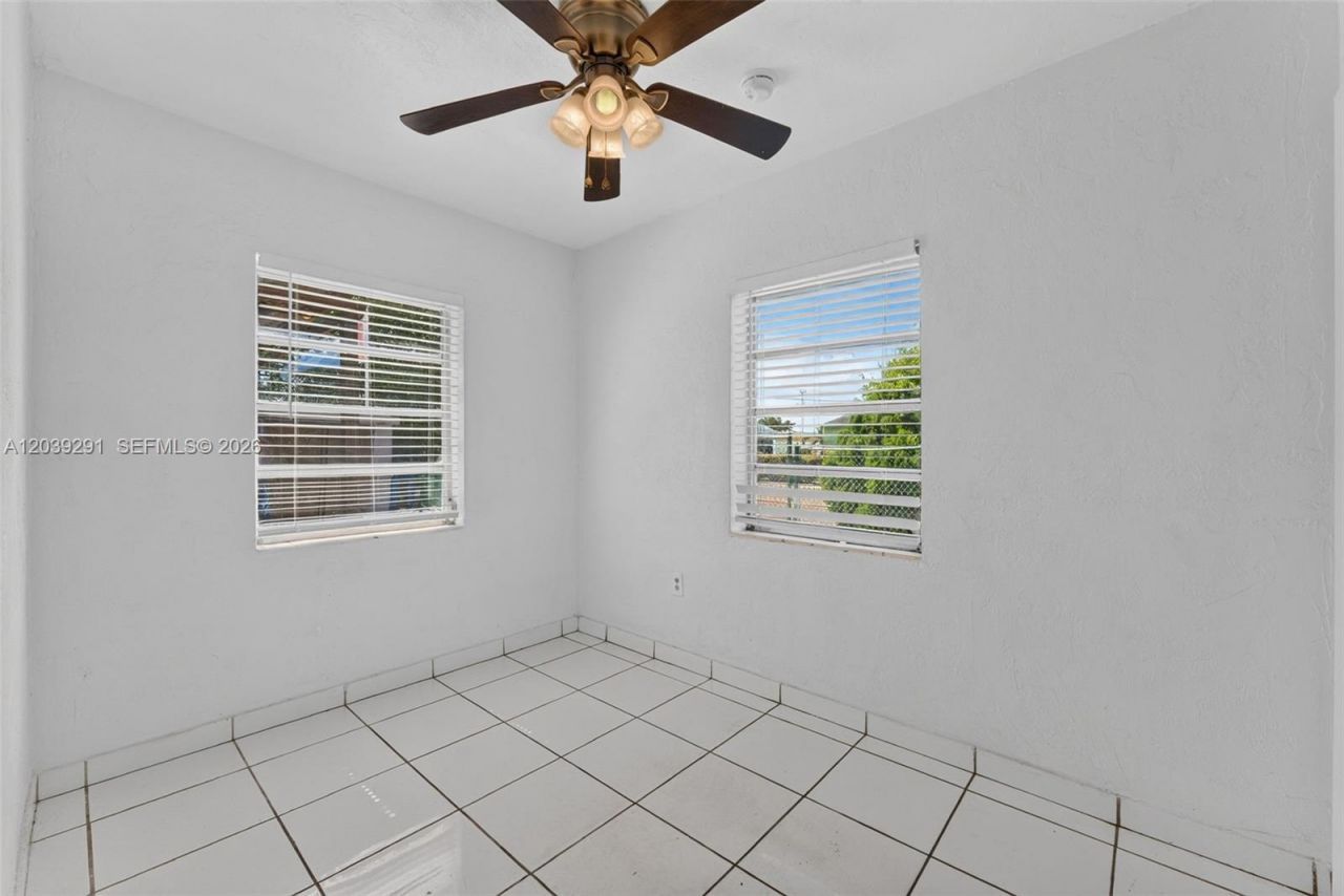 15535 NW 27th Pl, Miami Gardens, FL 33054 Photo