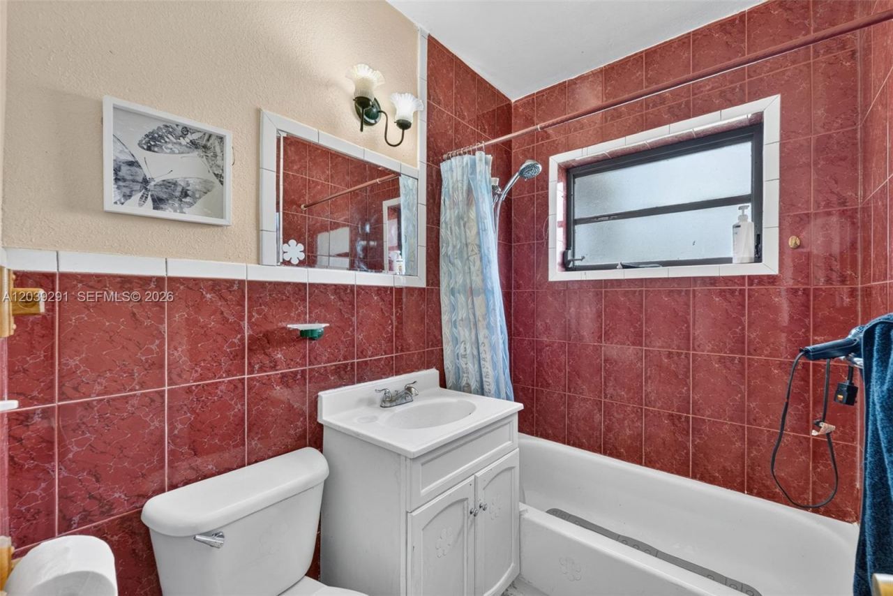 15535 NW 27th Pl, Miami Gardens, FL 33054 Photo
