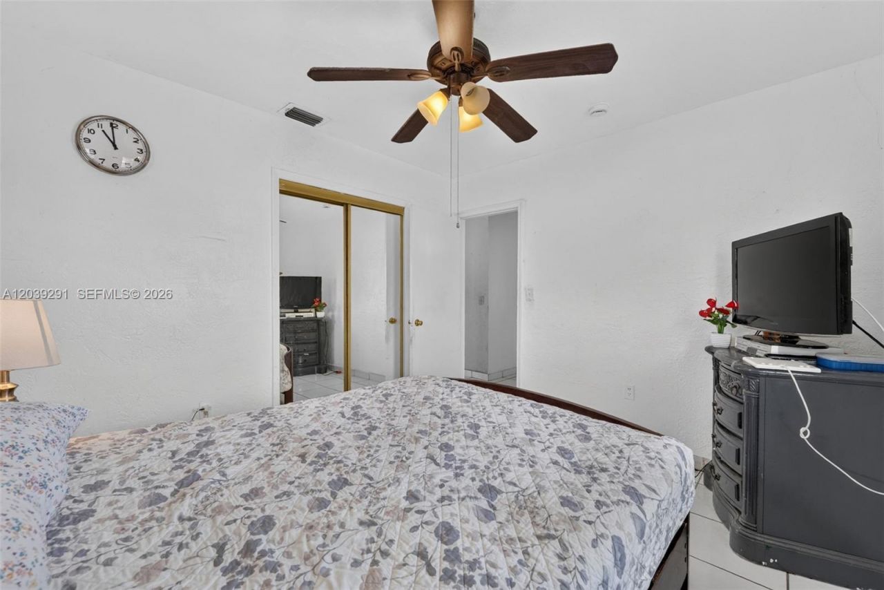 15535 NW 27th Pl, Miami Gardens, FL 33054 Photo