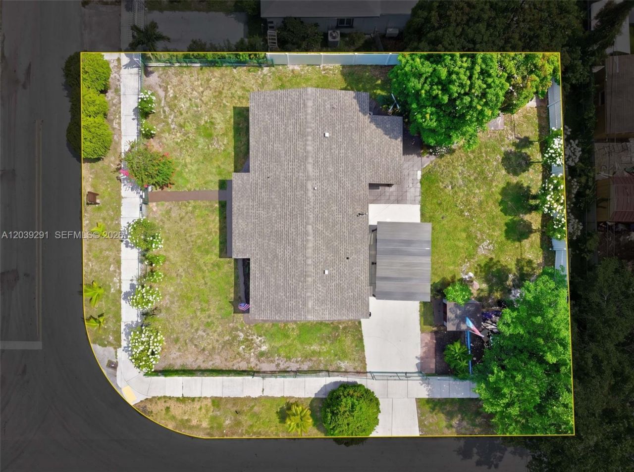 15535 NW 27th Pl, Miami Gardens, FL 33054 Photo