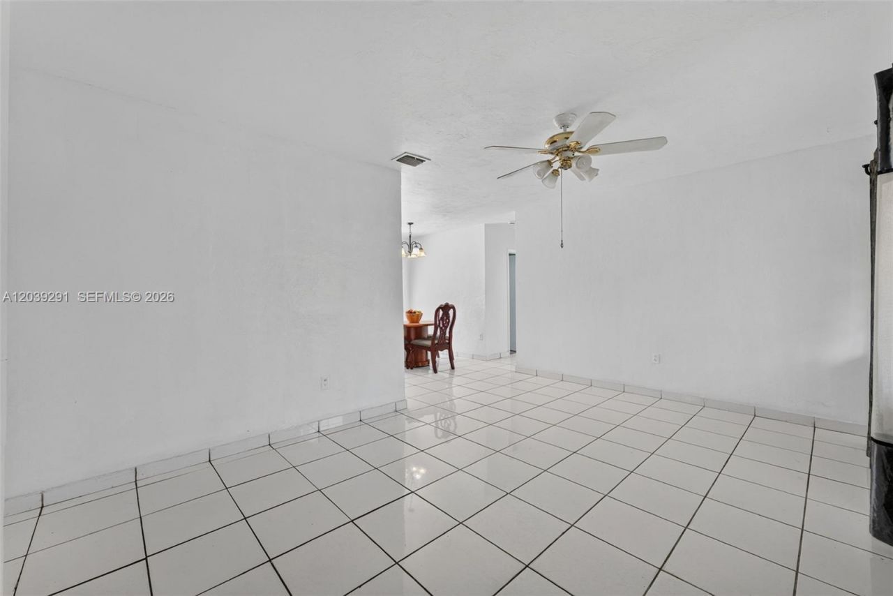 15535 NW 27th Pl, Miami Gardens, FL 33054 Photo
