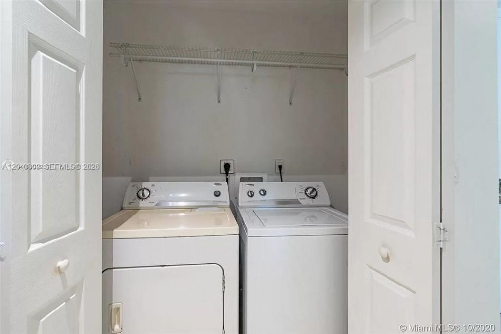 3001 NE 185th St , Unit 123, Aventura, FL 33180 Photo