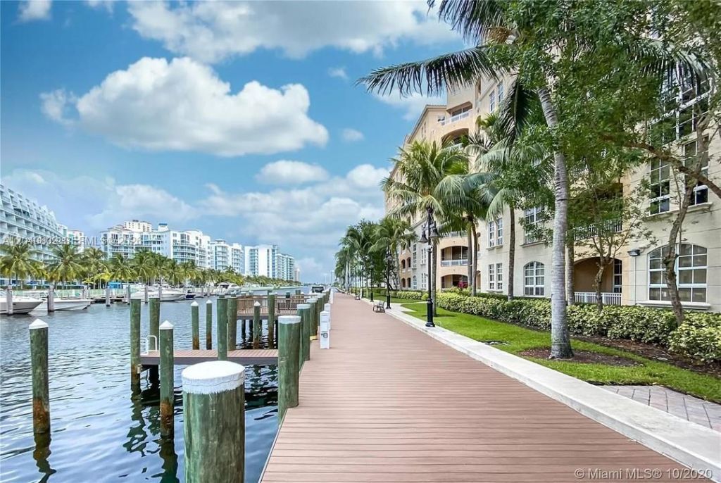 3001 NE 185th St , Unit 123, Aventura, FL 33180 Photo