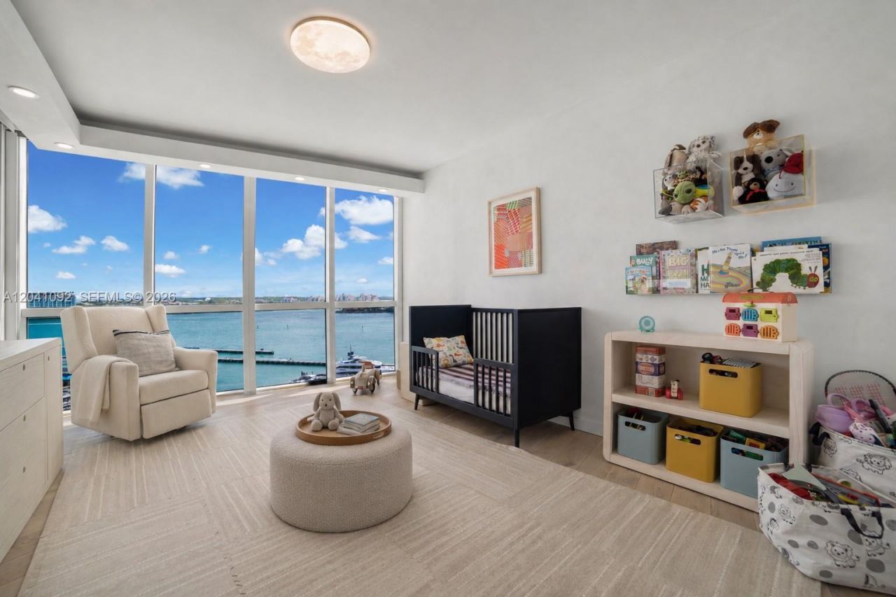 400 Alton Rd , Unit 1206, Miami Beach, FL 33139 Photo