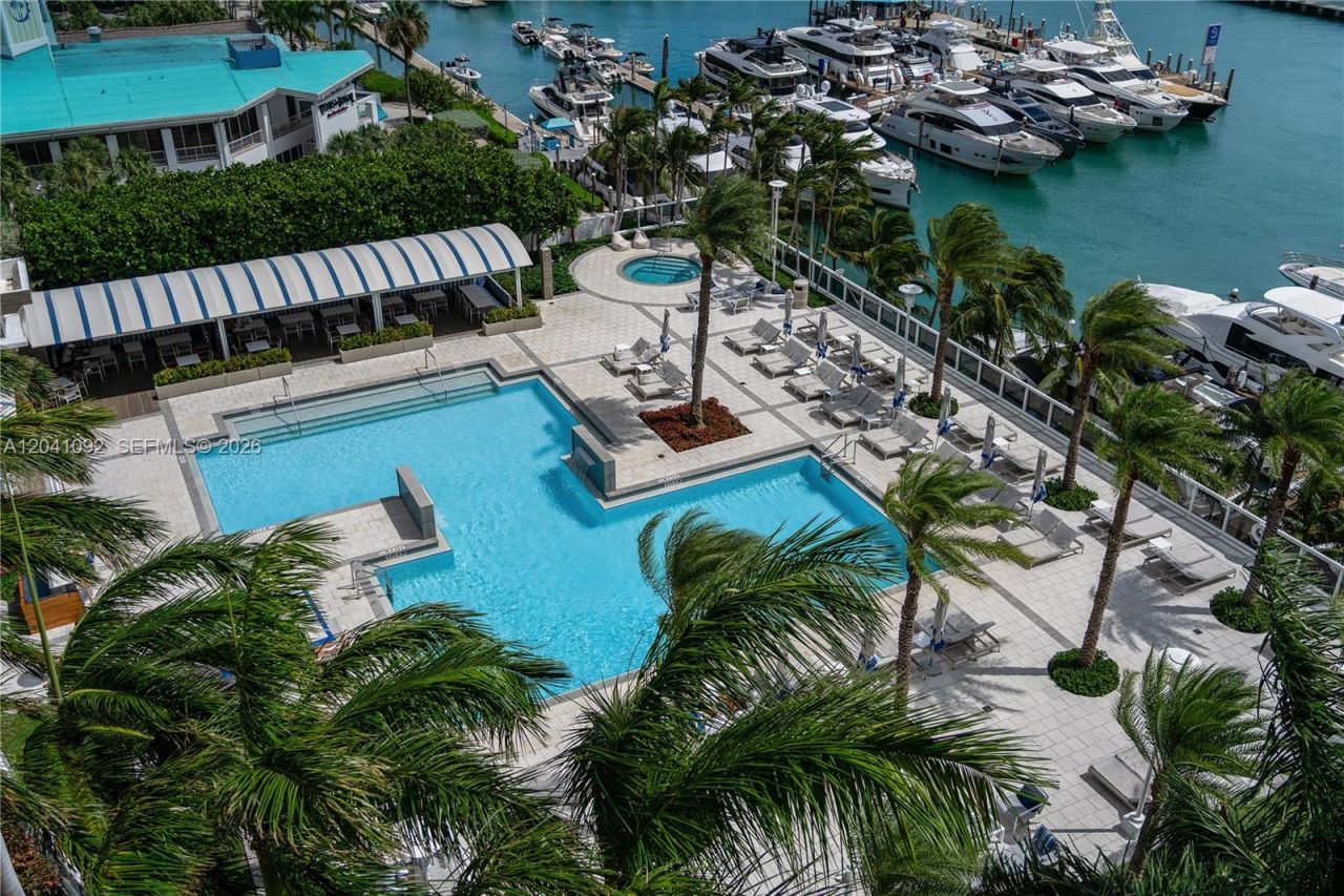 400 Alton Rd , Unit 1206, Miami Beach, FL 33139 Photo