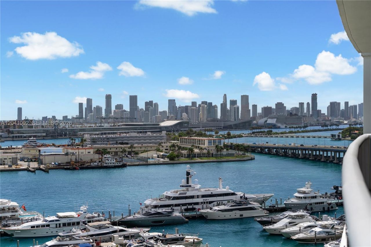 400 Alton Rd , Unit 1206, Miami Beach, FL 33139 Photo