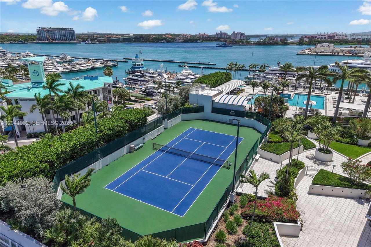 400 Alton Rd , Unit 1206, Miami Beach, FL 33139 Photo