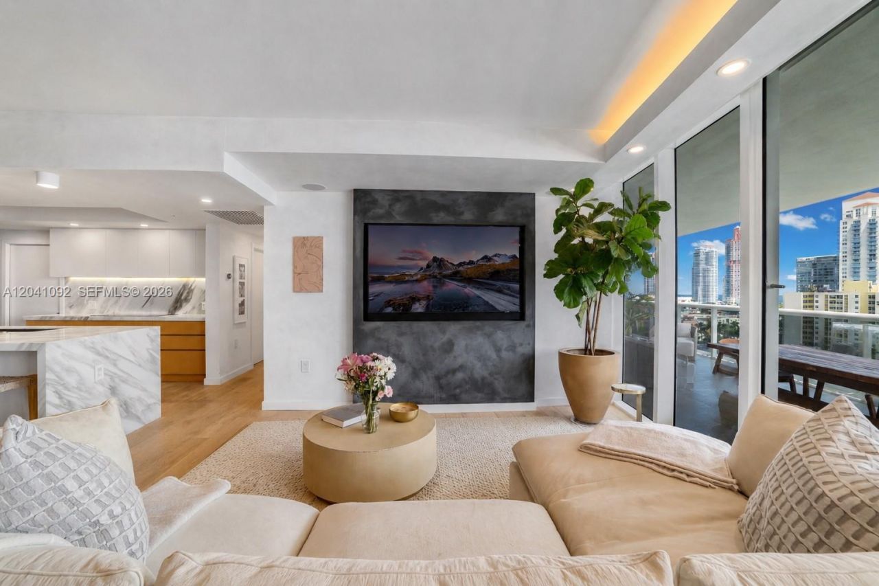 400 Alton Rd , Unit 1206, Miami Beach, FL 33139 Photo