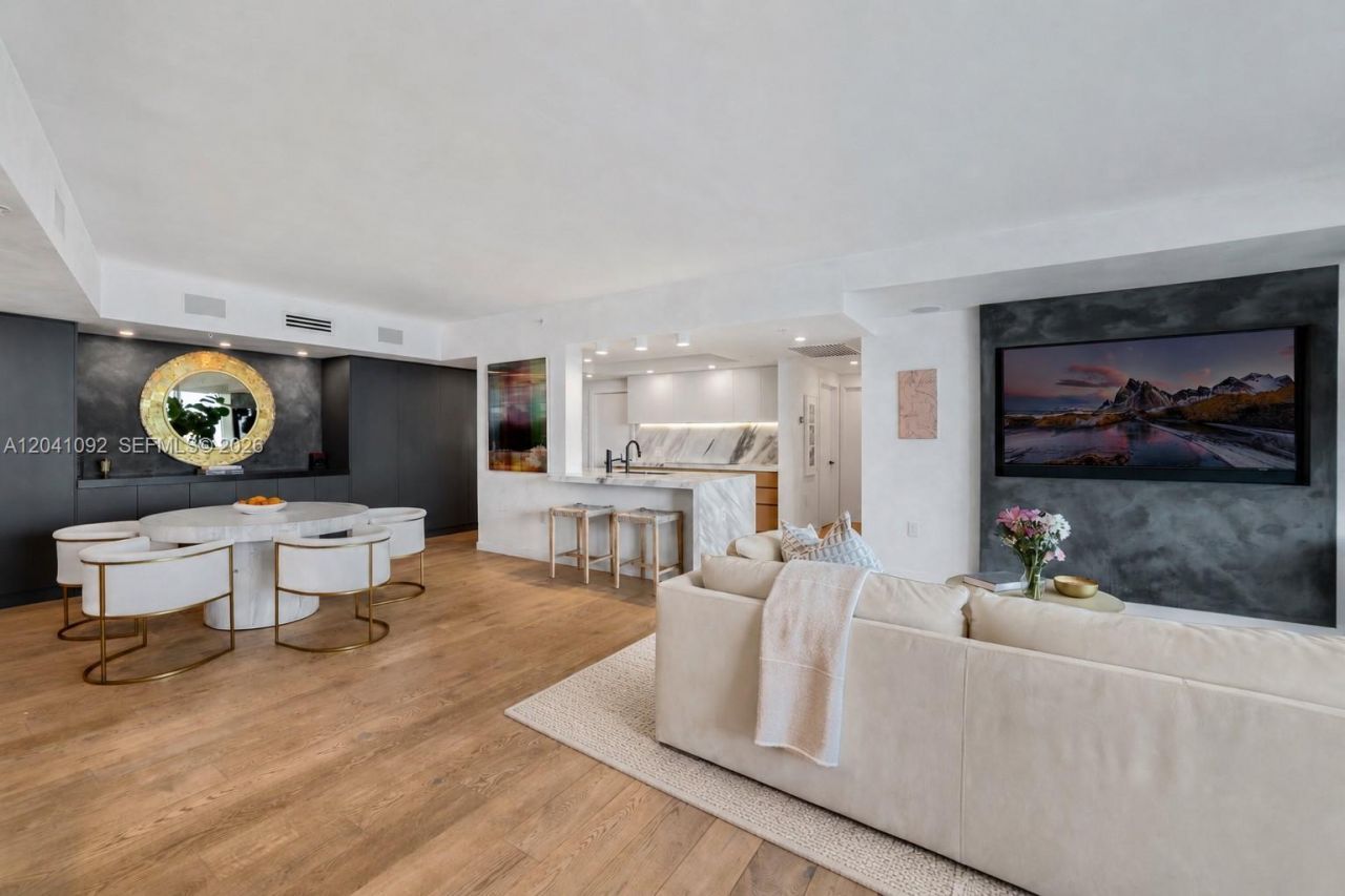 400 Alton Rd , Unit 1206, Miami Beach, FL 33139 Photo