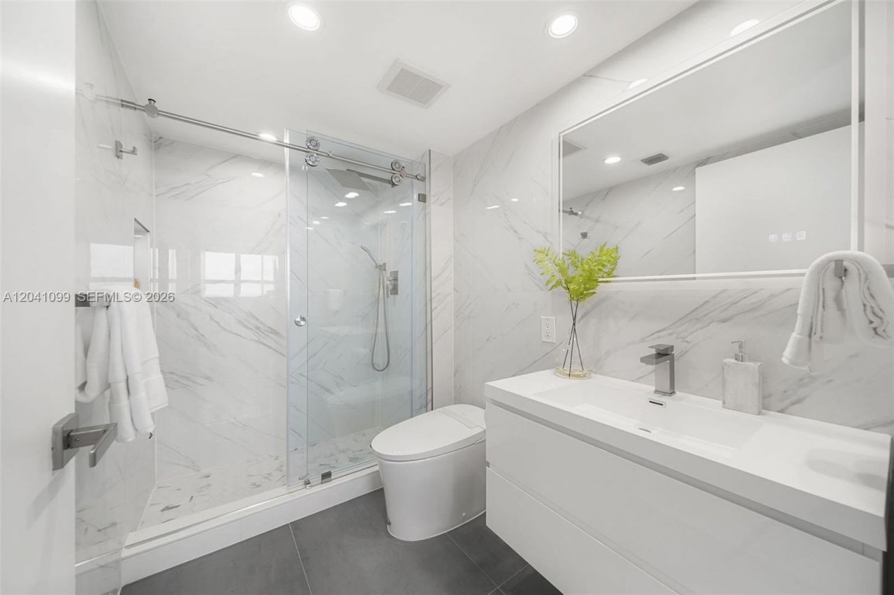 650 West Ave , Unit 1908, Miami Beach, FL 33139 Photo