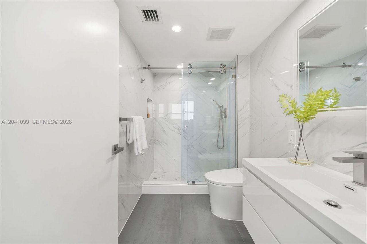 650 West Ave , Unit 1908, Miami Beach, FL 33139 Photo
