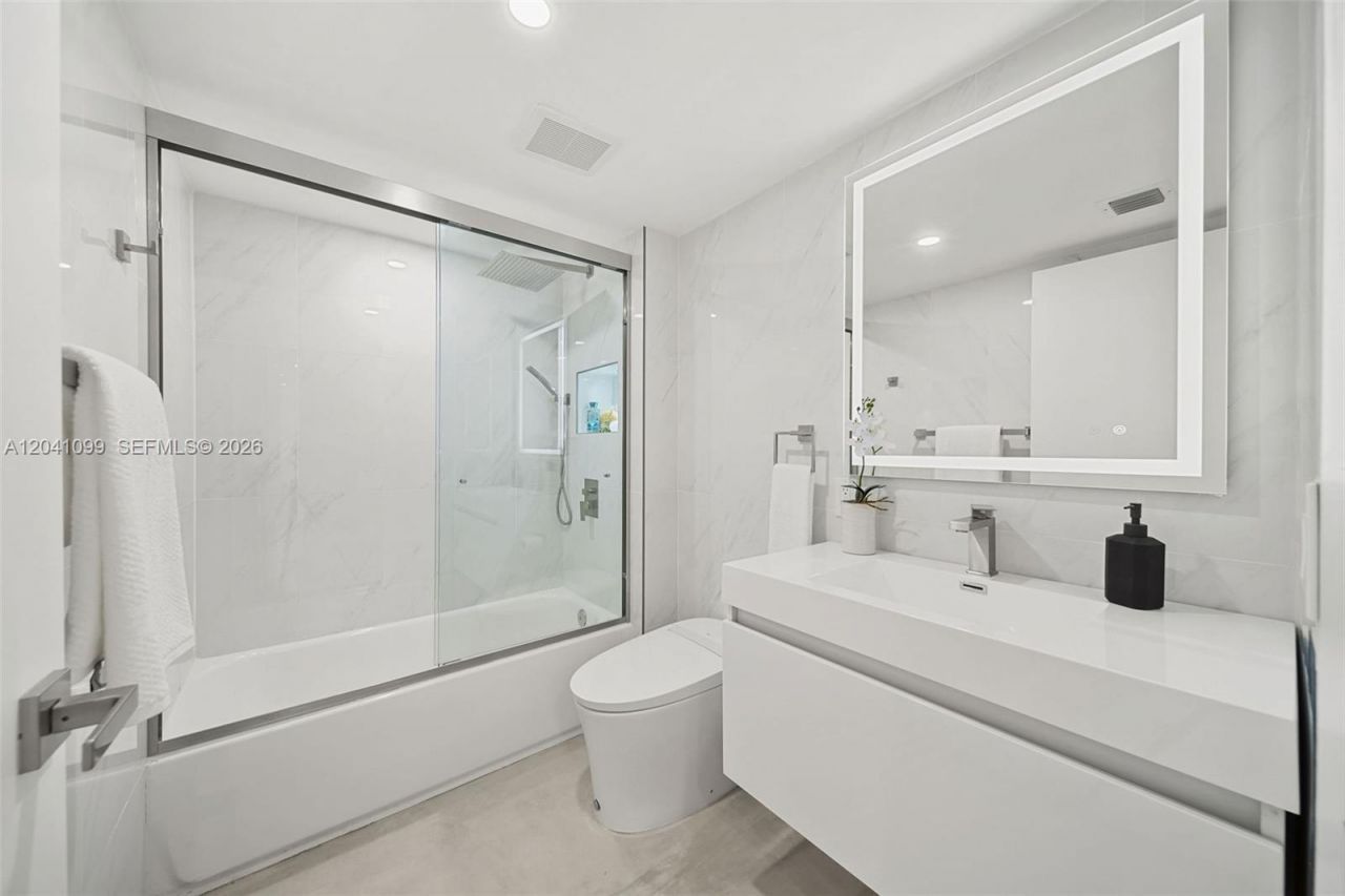 650 West Ave , Unit 1908, Miami Beach, FL 33139 Photo