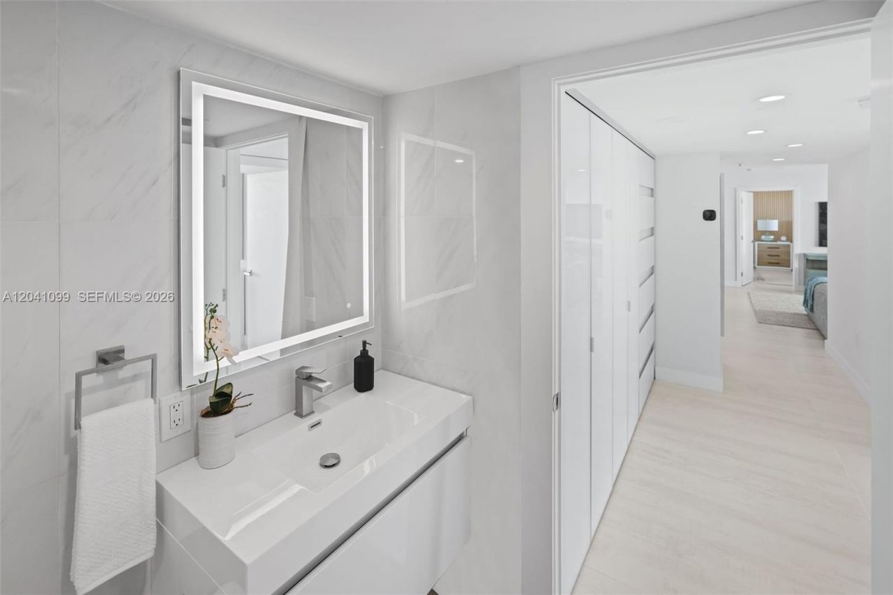 650 West Ave , Unit 1908, Miami Beach, FL 33139 Photo